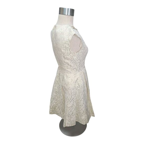 Eliza J Women's Fit & Flare Dress Jacquard Metallic Gold ivory Size 6 - Picture 4 of 13